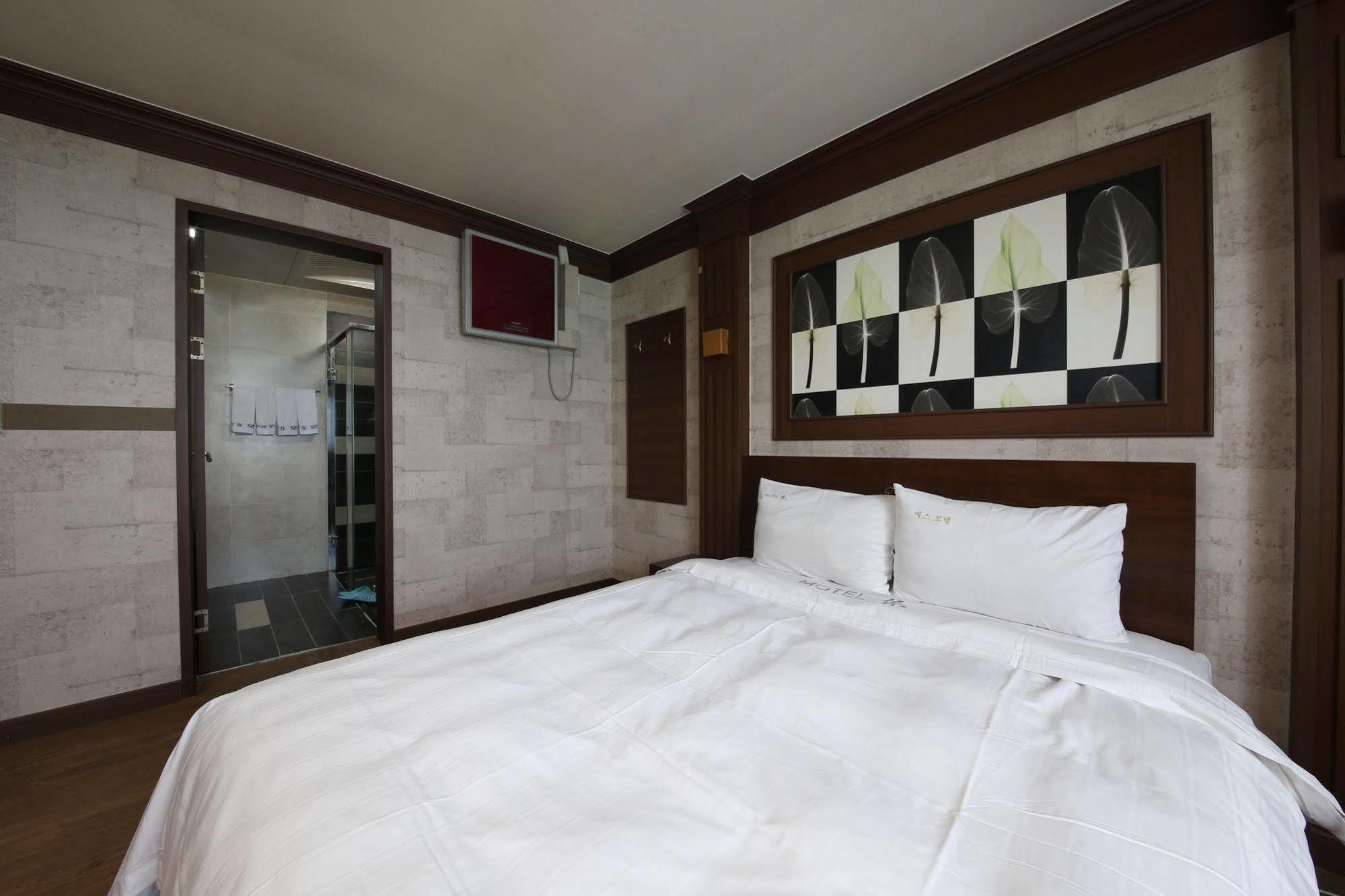 Yes Motel Gunsan-si Exterior photo